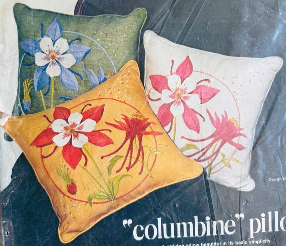 Paragon Crewel Kit Columbine Pillow 0759 Ecru Floral Vintage 1973 Embroidery NOS